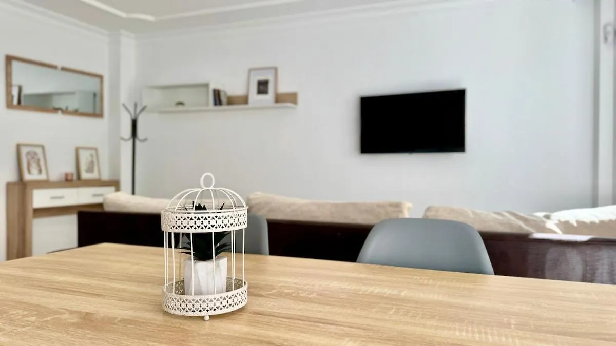 Apartment A 2 Min De La Playa Tren Directo Nuevo Y Comodo Fuengirola